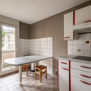 Cormontaigne – Isly: T3 traversant avec balcon et garage