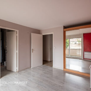 Cormontaigne – Isly: T3 traversant avec balcon et garage