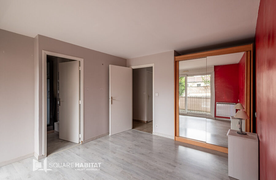 Cormontaigne – Isly: T3 traversant avec balcon et garage