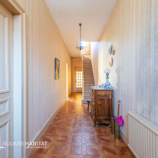 Anzin – Maison Bourgeoise de Charme avec Garage et Jardin