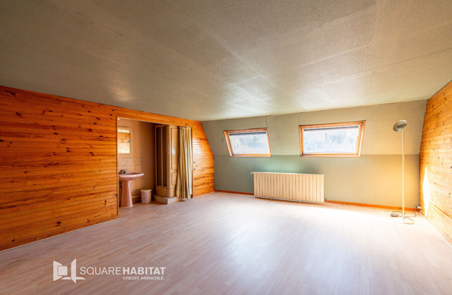 Anzin – Maison Bourgeoise de Charme avec Garage et Jardin