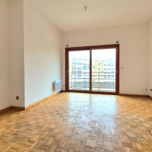 APPARTEMENT TYPE 4 AVEC BALCONS ET DOUBLE GARAGE