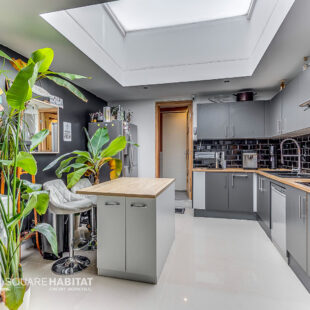 Maison Pérenchies  Sous compromis 