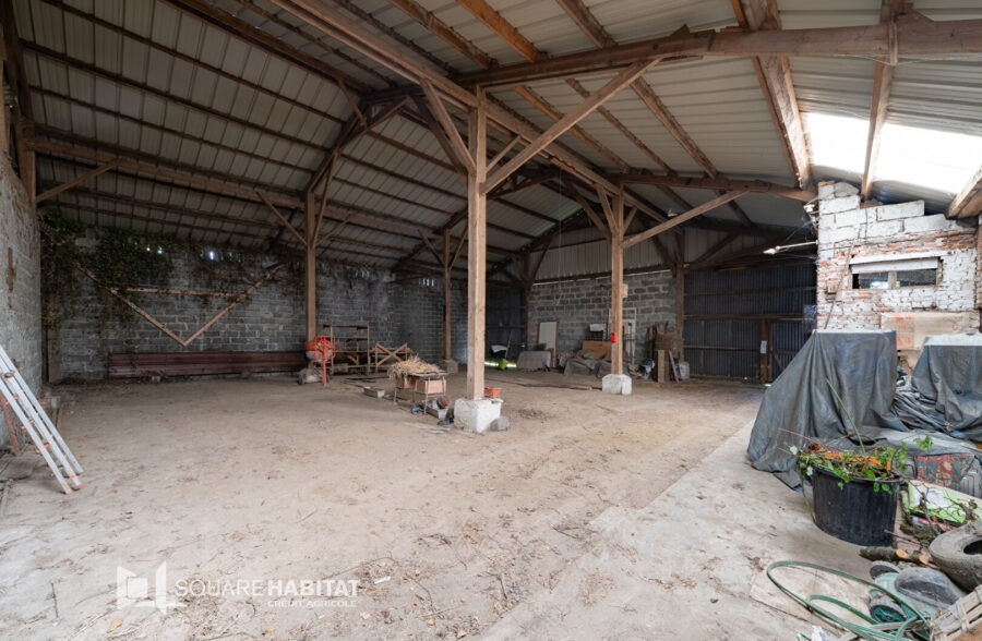 HANGAR  de 250m2  Mons En Pévèle