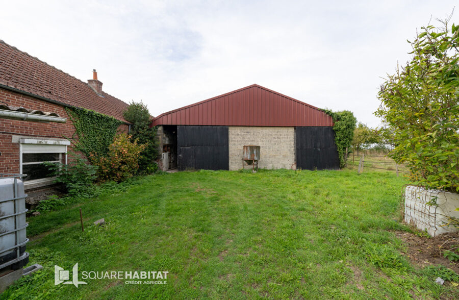 HANGAR  de 250m2  Mons En Pévèle