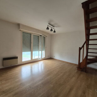 TEMPLEMARS – APPARTEMENT – 2 CHAMBRES – GARAGE – CAVES