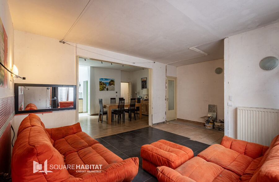 VIEUX LILLE MAISON DE 207 M2 AU SOL, RARE SUR SECTEUR