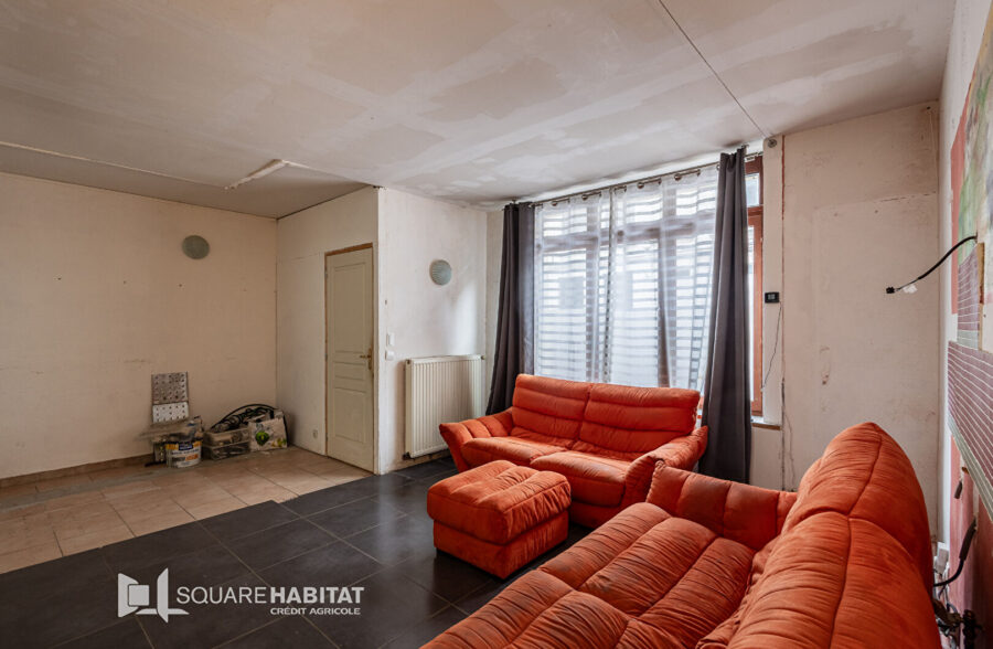 VIEUX LILLE MAISON DE 207 M2 AU SOL, RARE SUR SECTEUR
