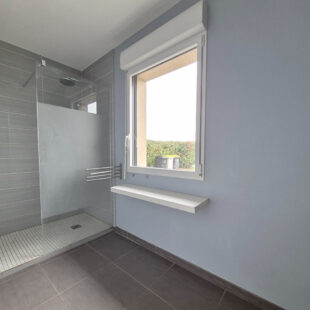 Maison 4 chambres vivable de plain-pied 139 m2 LE BAHOT