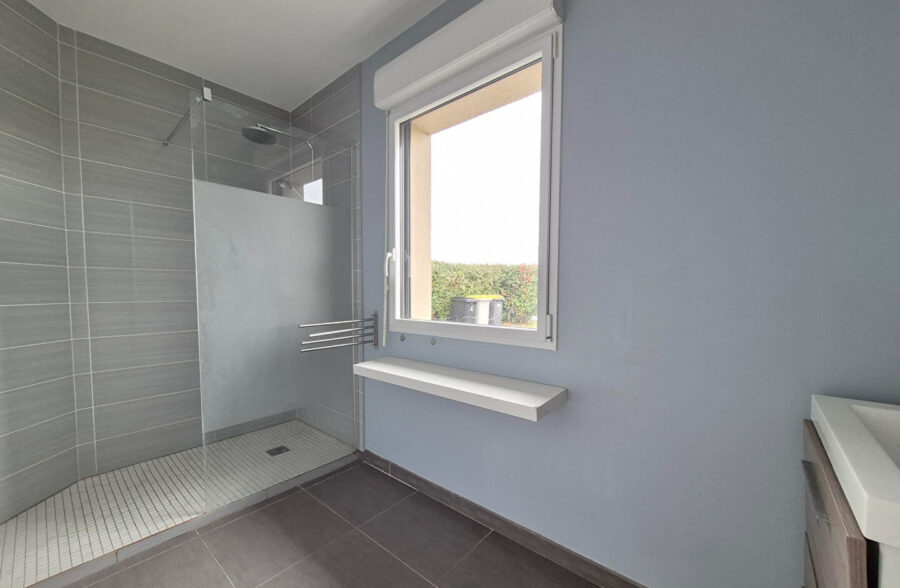 Maison 4 chambres vivable de plain-pied 139 m2 LE BAHOT