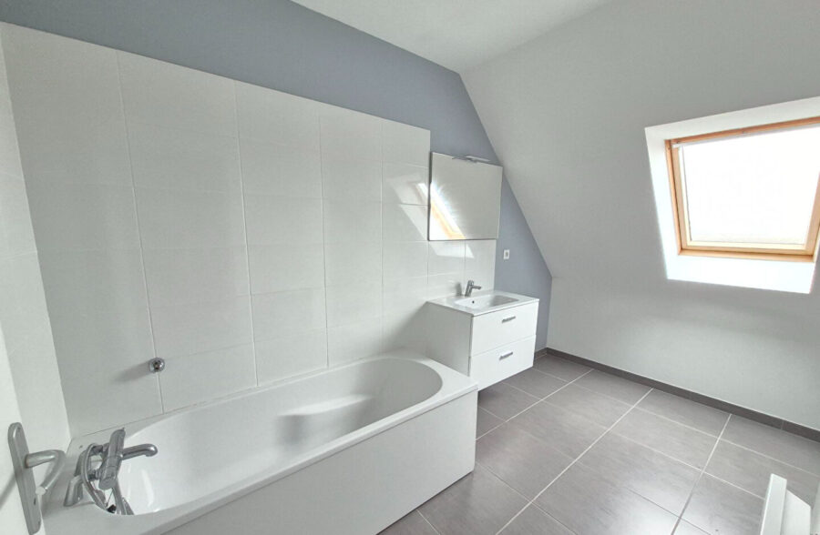 Maison 4 chambres vivable de plain-pied 139 m2 LE BAHOT