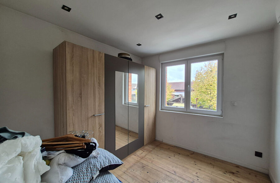 Maison  semi individuel  sur 500 m²