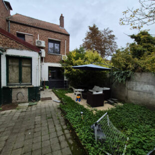 Maison  semi individuelle sur 500 m²