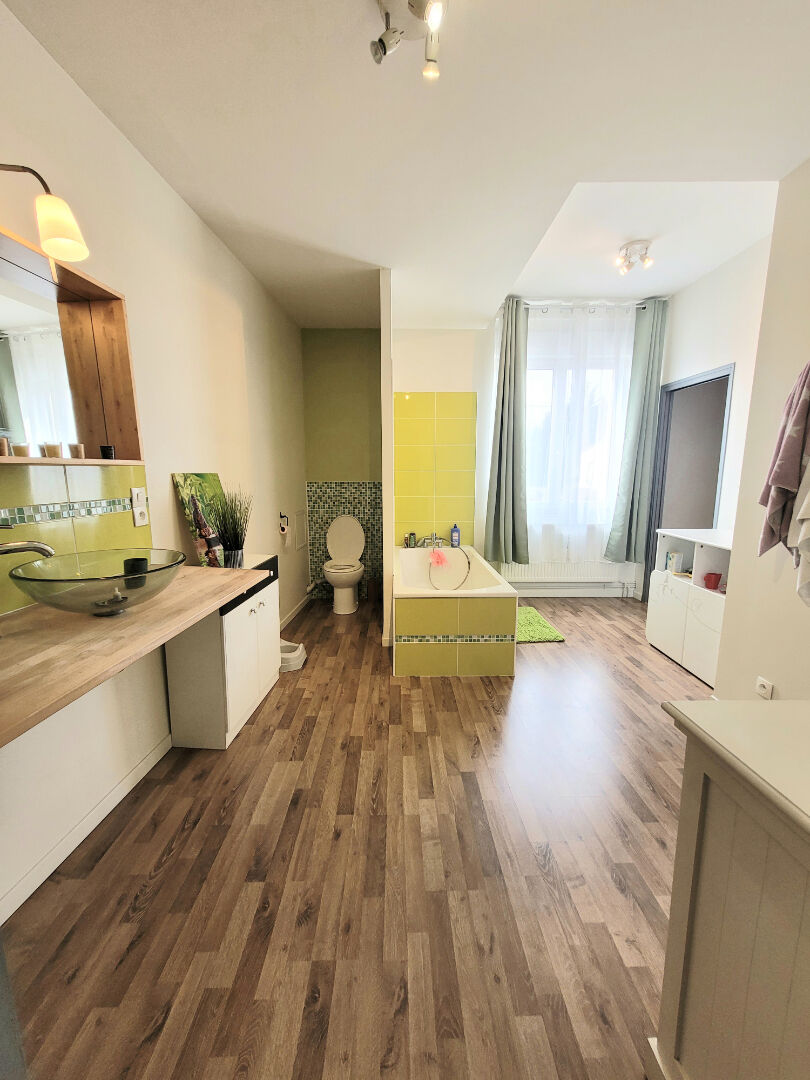 Maison Cambrai 10 pièce(s) 185 m2