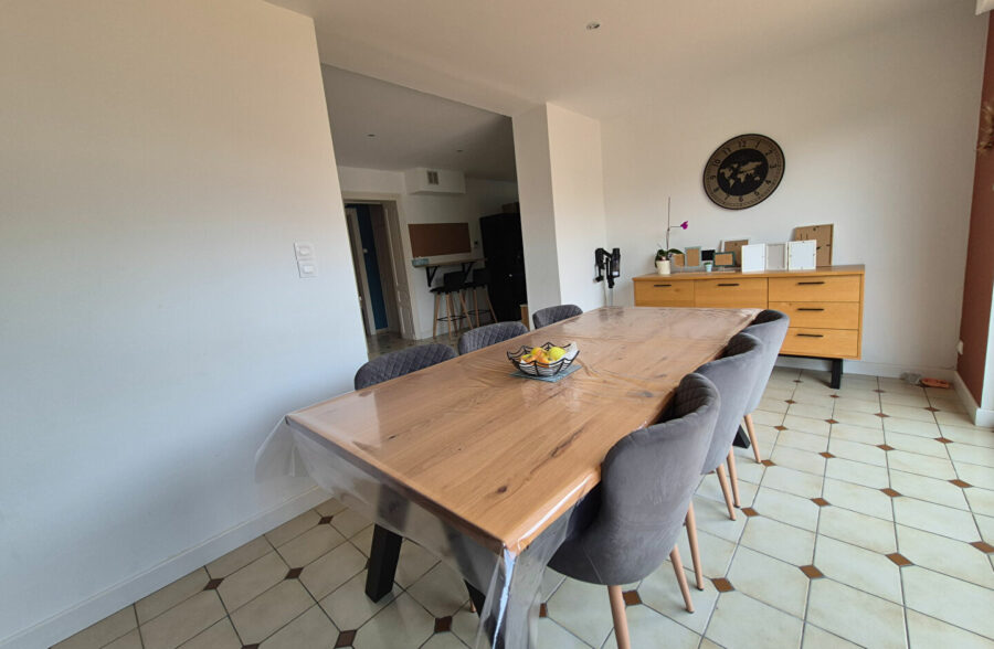 Maison INDIVIDUELLE ,semi plain pied !