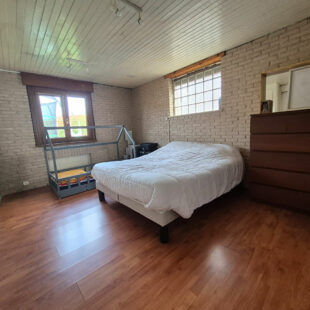 Maison INDIVIDUELLE ,semi plain pied !