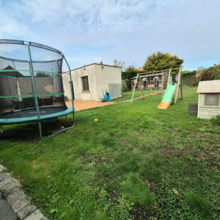 Maison INDIVIDUELLE ,semi plain pied !