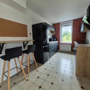 Maison INDIVIDUELLE ,semi plain pied !