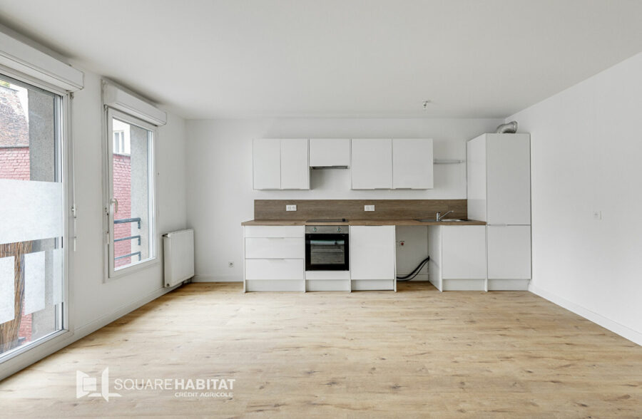 EXCLUSIVITE: LILLE WAZEMMES/GAMBETTA: Type 3 traversant balcon