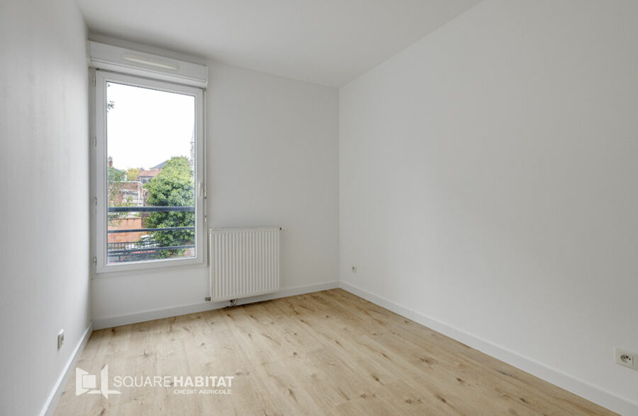 EXCLUSIVITE: LILLE WAZEMMES/GAMBETTA: Type 3 traversant balcon