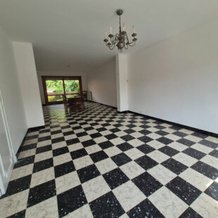 MAISON FAMILIALE  SUR PARCELLE DE  4925m² !