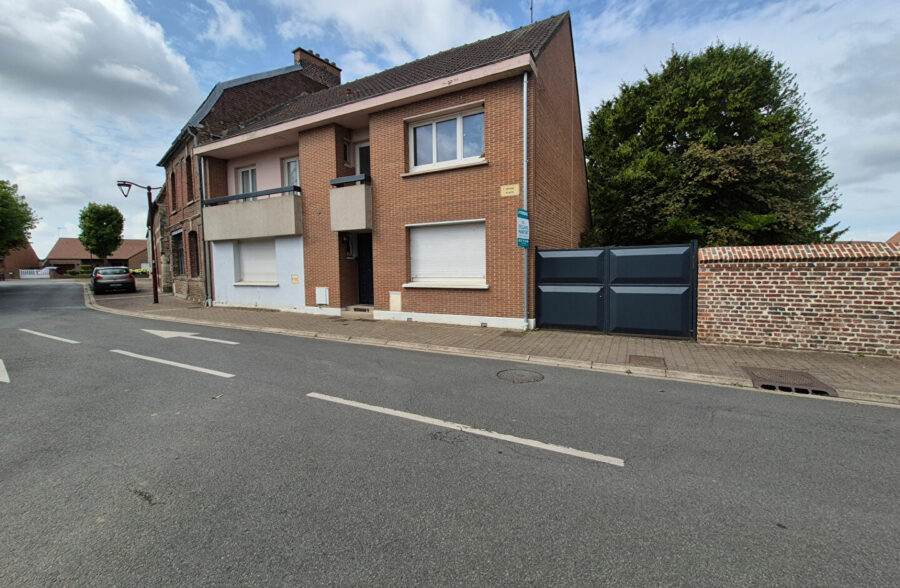 MAISON FAMILIALE  SUR PARCELLE DE  4925m² !