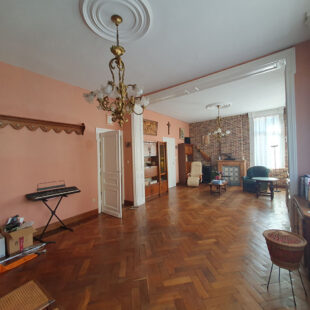 Corps de Ferme , multiples possibilités !