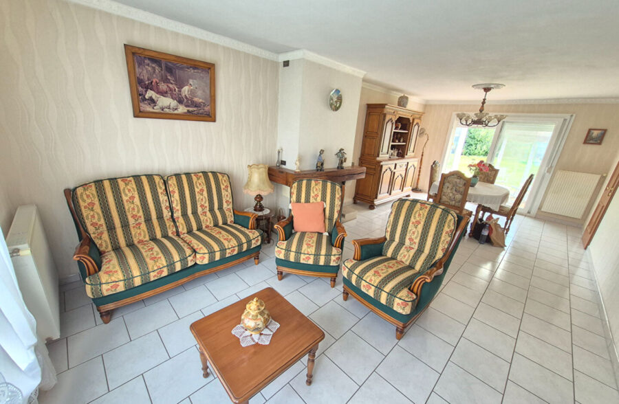 Maison semi individuelle 3 chambres, jardin, garage