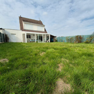 Maison semi individuelle 3 chambres, jardin, garage