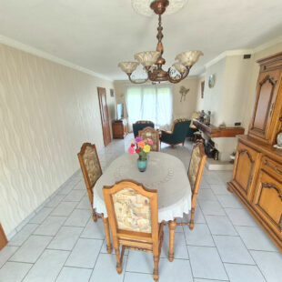 Maison semi individuelle 3 chambres, jardin, garage &nbsp;Sous compromis&nbsp;