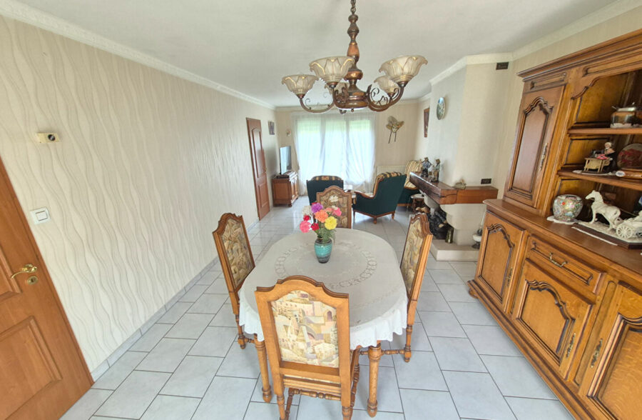 Maison semi individuelle 3 chambres, jardin, garage &nbsp;Sous compromis&nbsp;