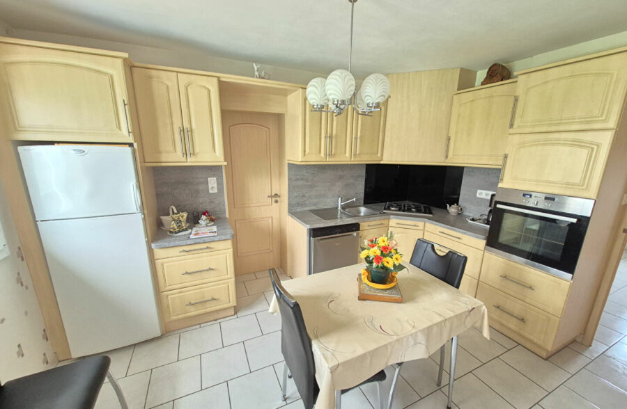 Maison semi individuelle 3 chambres, jardin, garage &nbsp;Sous compromis&nbsp;