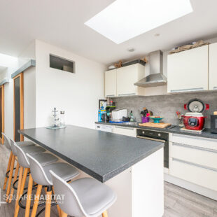 Maison  7 pièce(s) 106 m2