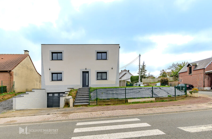 Charmant pavillon individuel moderne en village calme