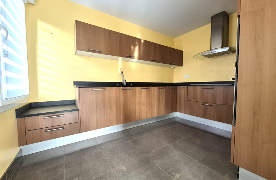 Appartement Haubourdin 2 chambres, dressing, cellier, 2 parkings, une cave, grande terrasse