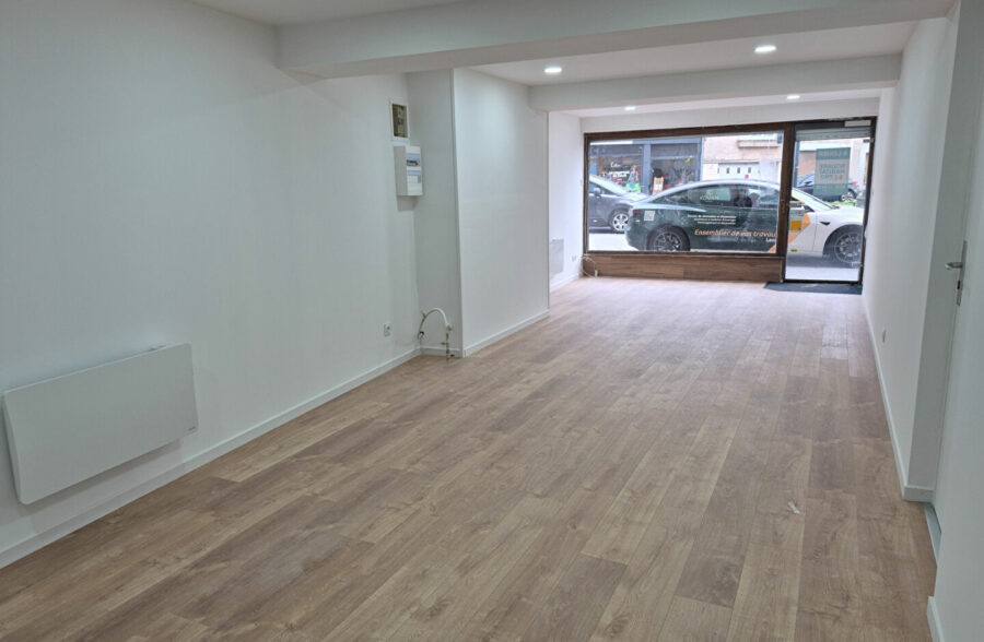 Local commercial Lens