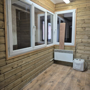 Local commercial Lens