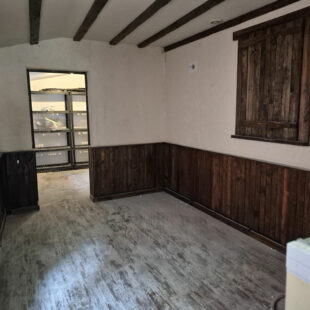 Local commercial Lens