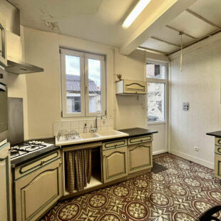 Maison de ville Lillers 2 chambres dressing cour dépendance