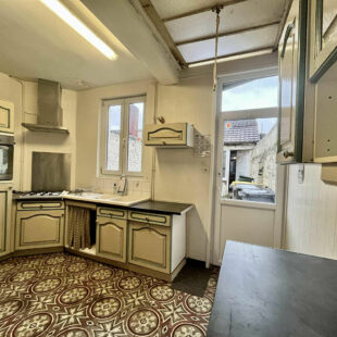 Maison de ville Lillers 2 chambres dressing cour dépendance