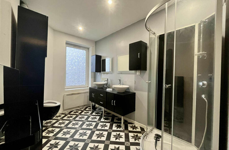 Maison de ville Lillers 2 chambres dressing cour dépendance