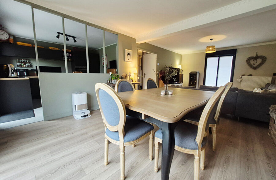 Pavillon individuel de type semi plain pied
