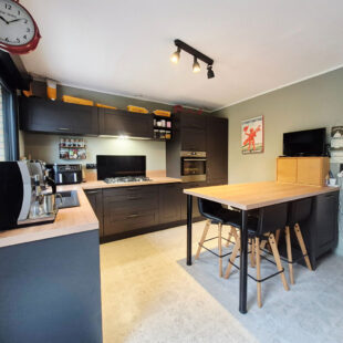 Pavillon individuel de type semi plain pied