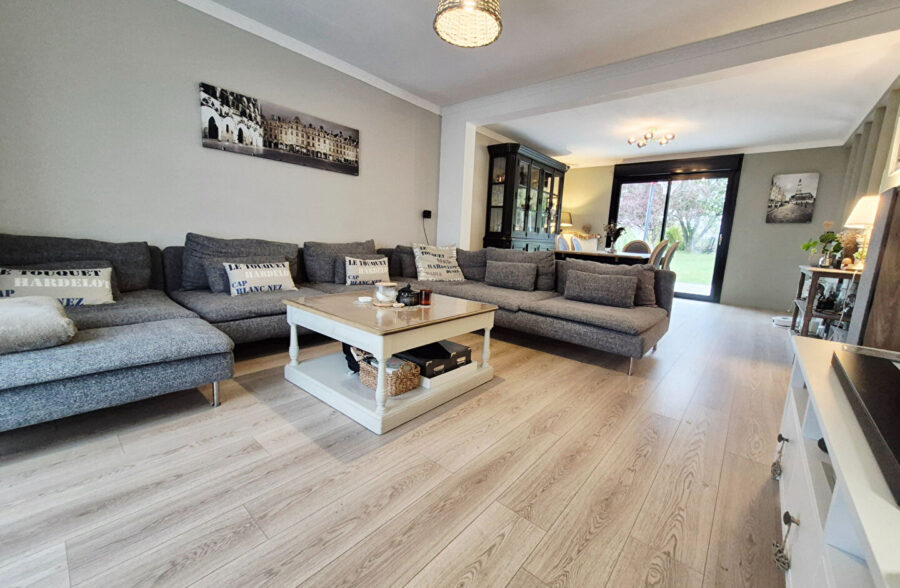 Pavillon individuel de type semi plain pied