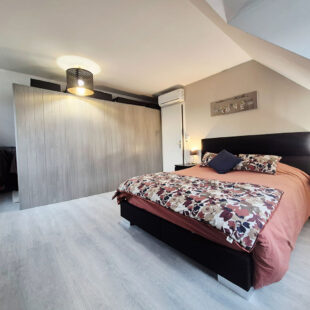 Pavillon individuel de type semi plain pied