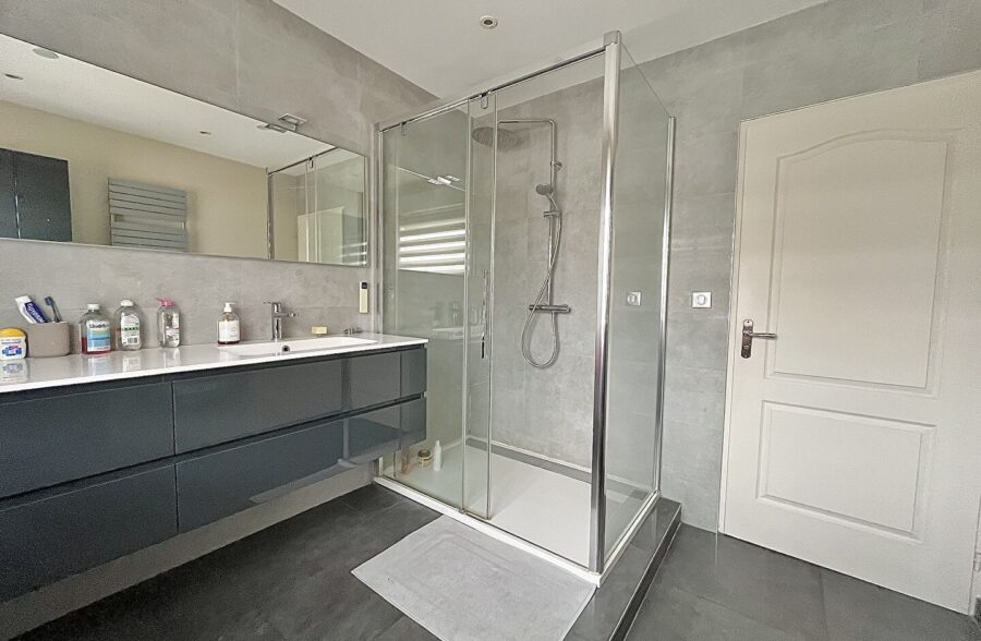 Maison  180 m2