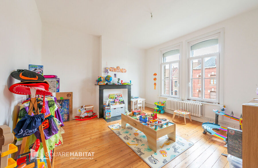 MAISON  DE MAITRE INDIVIDUELLE DE 185 M²