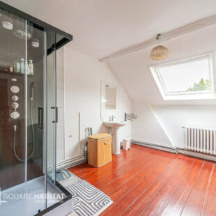 MAISON  DE MAITRE INDIVIDUELLE DE 185 M²
