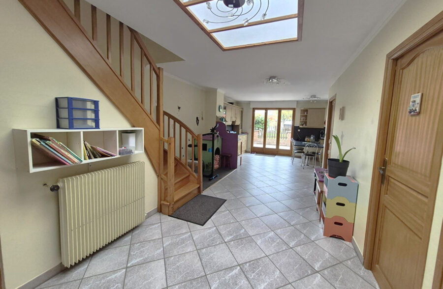 À Croix centre, Maison familiale avec vaste espace de vie et jardin