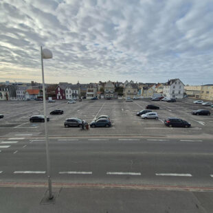 Berck Plage , appartement 2 chambres , 2nd étage, vue latérale mer , EXPO Sud  !!